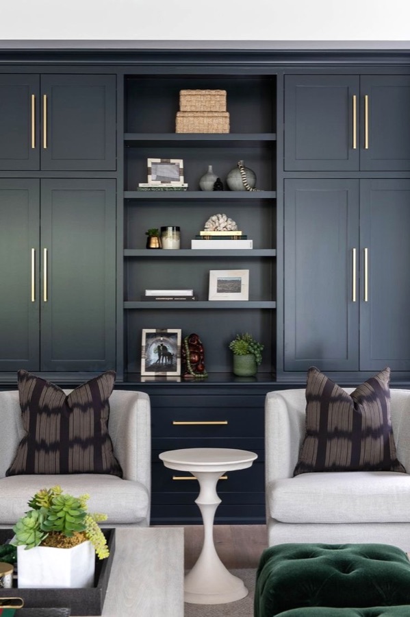 Organized, decluttered living space inspiration (image from blackbanddesign.com)